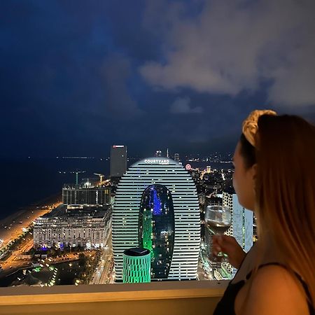 Luxury Beach Front Hotel Batumi Ngoại thất bức ảnh