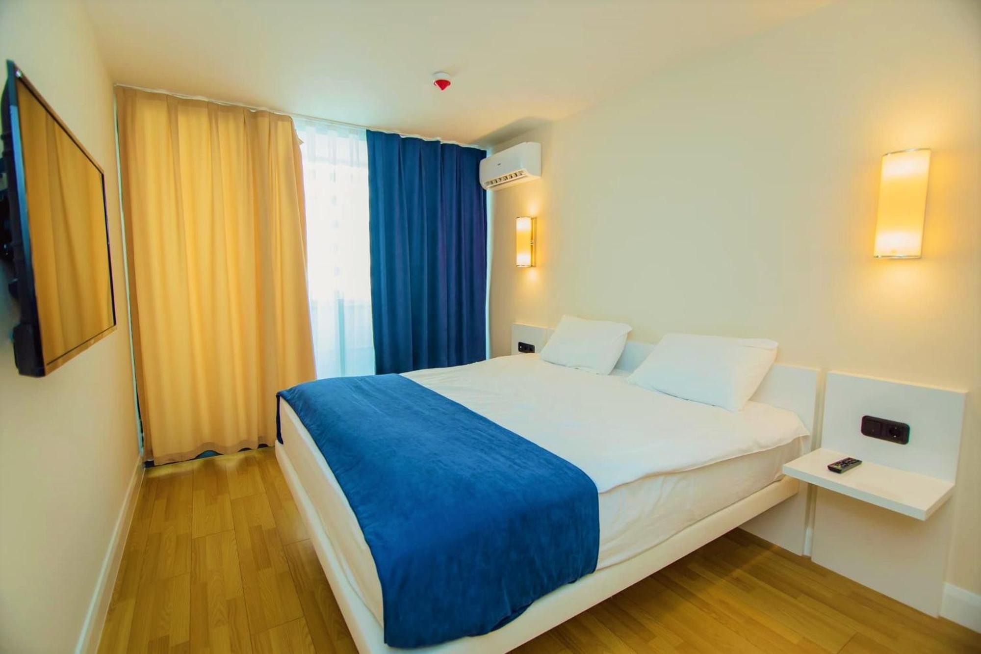 Luxury Beach Front Hotel Batumi Ngoại thất bức ảnh