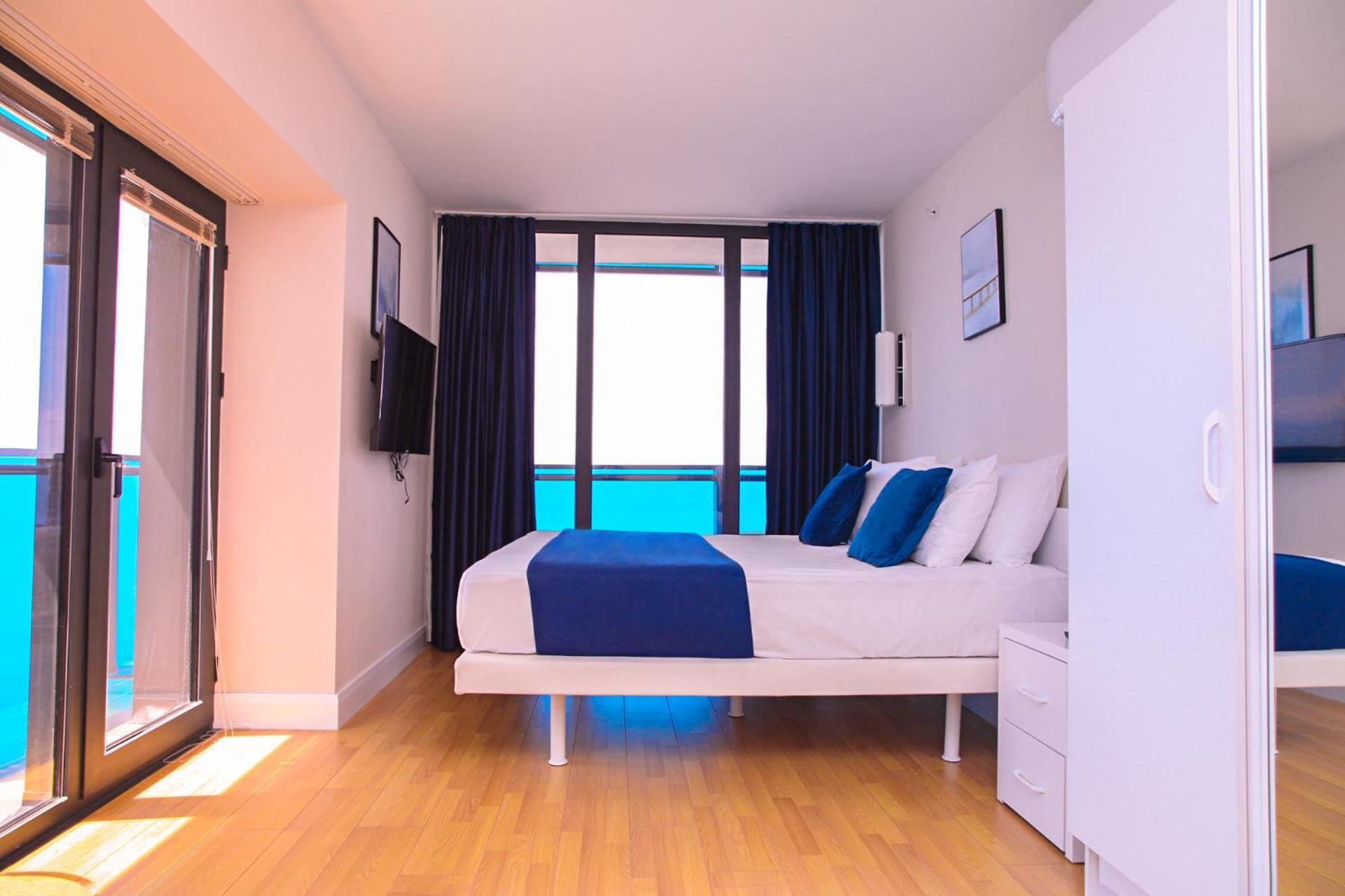 Luxury Beach Front Hotel Batumi Ngoại thất bức ảnh