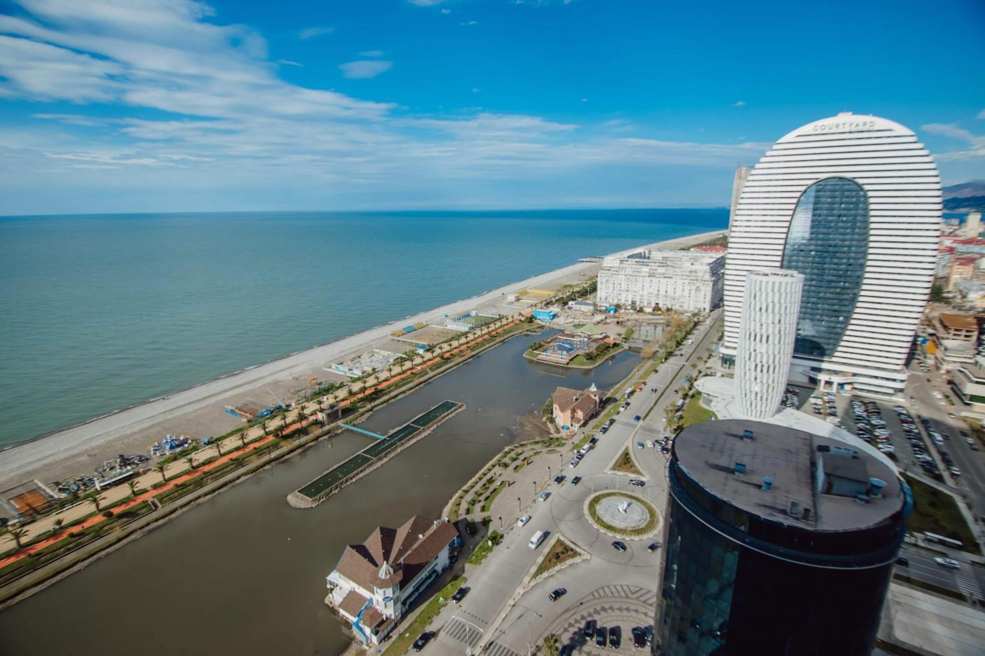 Luxury Beach Front Hotel Batumi Ngoại thất bức ảnh