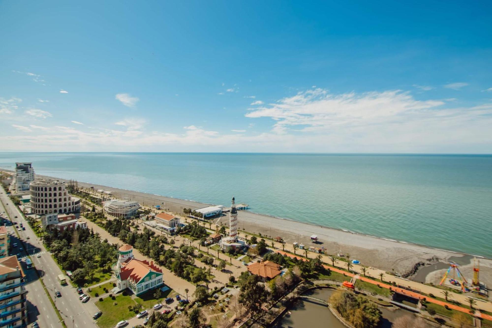 Luxury Beach Front Hotel Batumi Ngoại thất bức ảnh