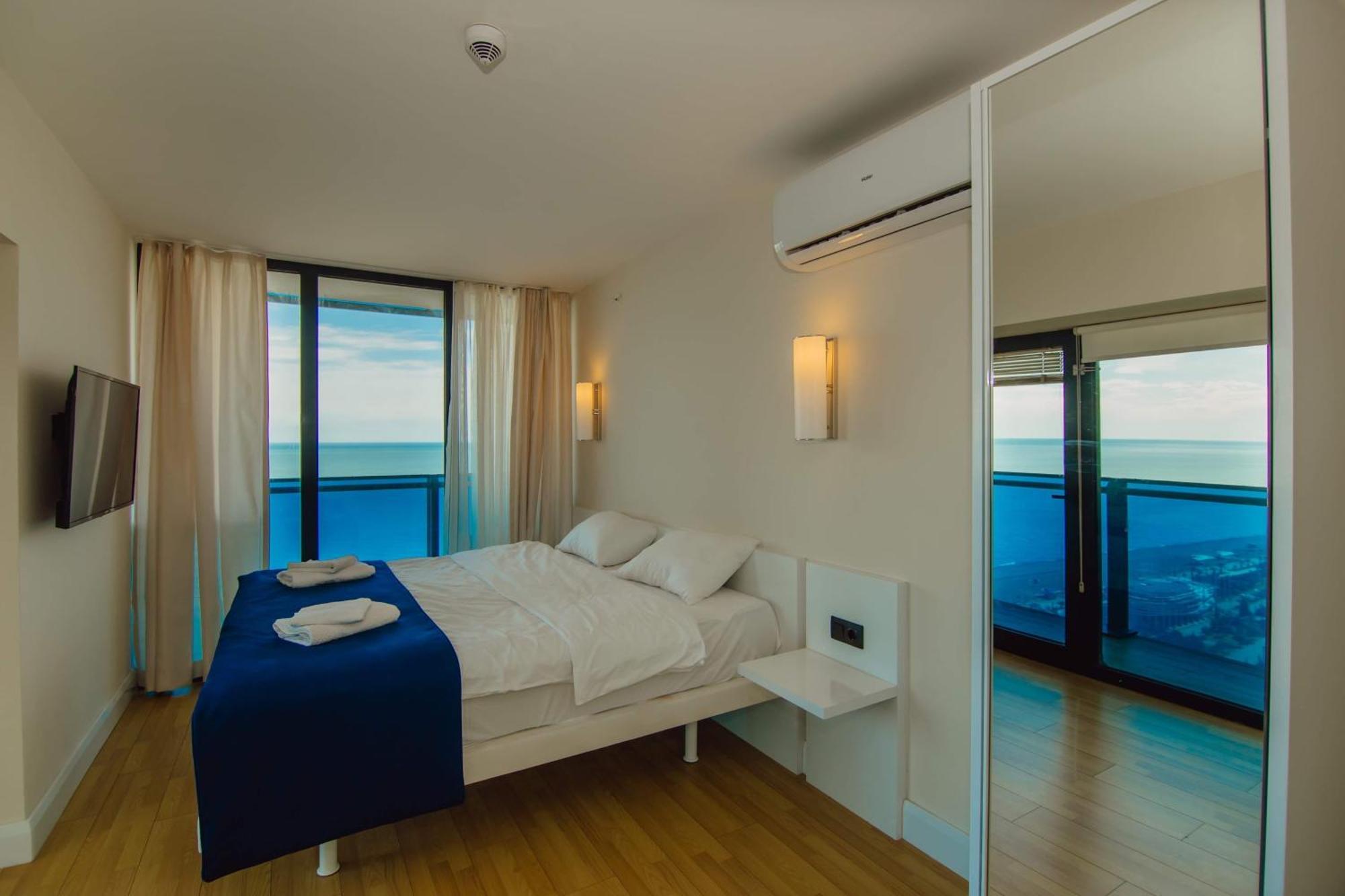 Luxury Beach Front Hotel Batumi Ngoại thất bức ảnh