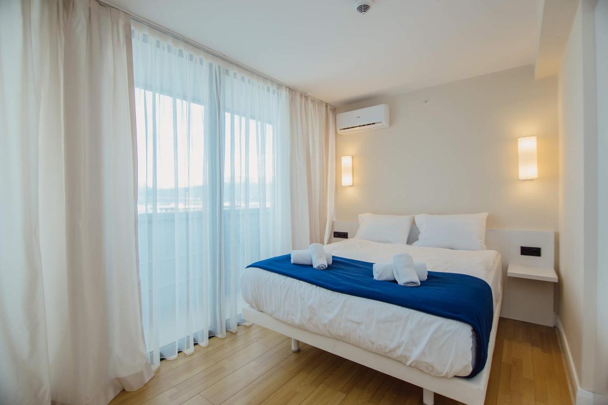 Luxury Beach Front Hotel Batumi Ngoại thất bức ảnh
