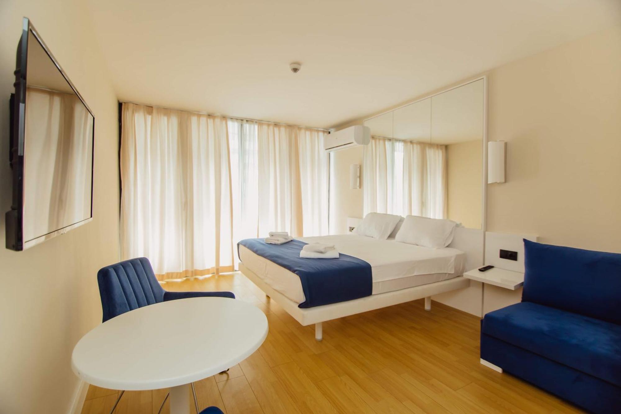 Luxury Beach Front Hotel Batumi Ngoại thất bức ảnh